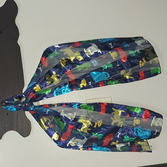 Ruff .. Woof ..Arf Ladies Doggie Scarf - Picture 1 of 6